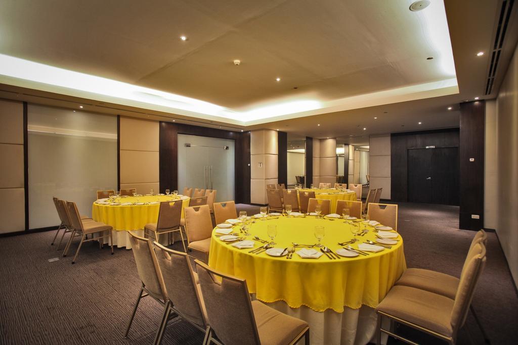 Limketkai Luxe Hotel Cagayan de Oro Bagian luar foto