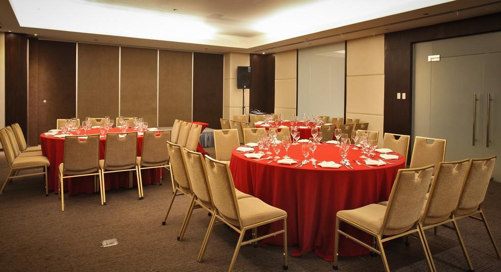 Limketkai Luxe Hotel Cagayan de Oro Bagian luar foto